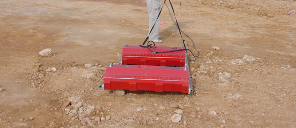100MHz bi-static antenna