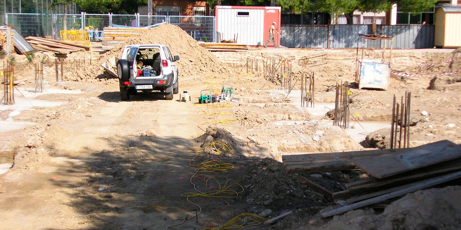 Electrical tomography for foundations